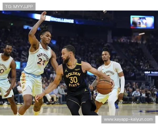 C组成流量焦点，勇士掘金火箭马刺开拓者混战